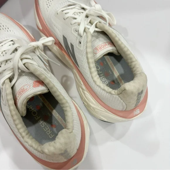 New Balance Women's Fresh Foam X More v5 Running Shoes - Picture 7 of 10